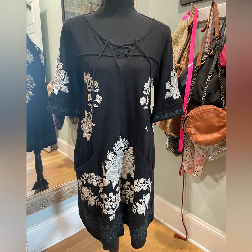 Free People Embroidered Dress size Small